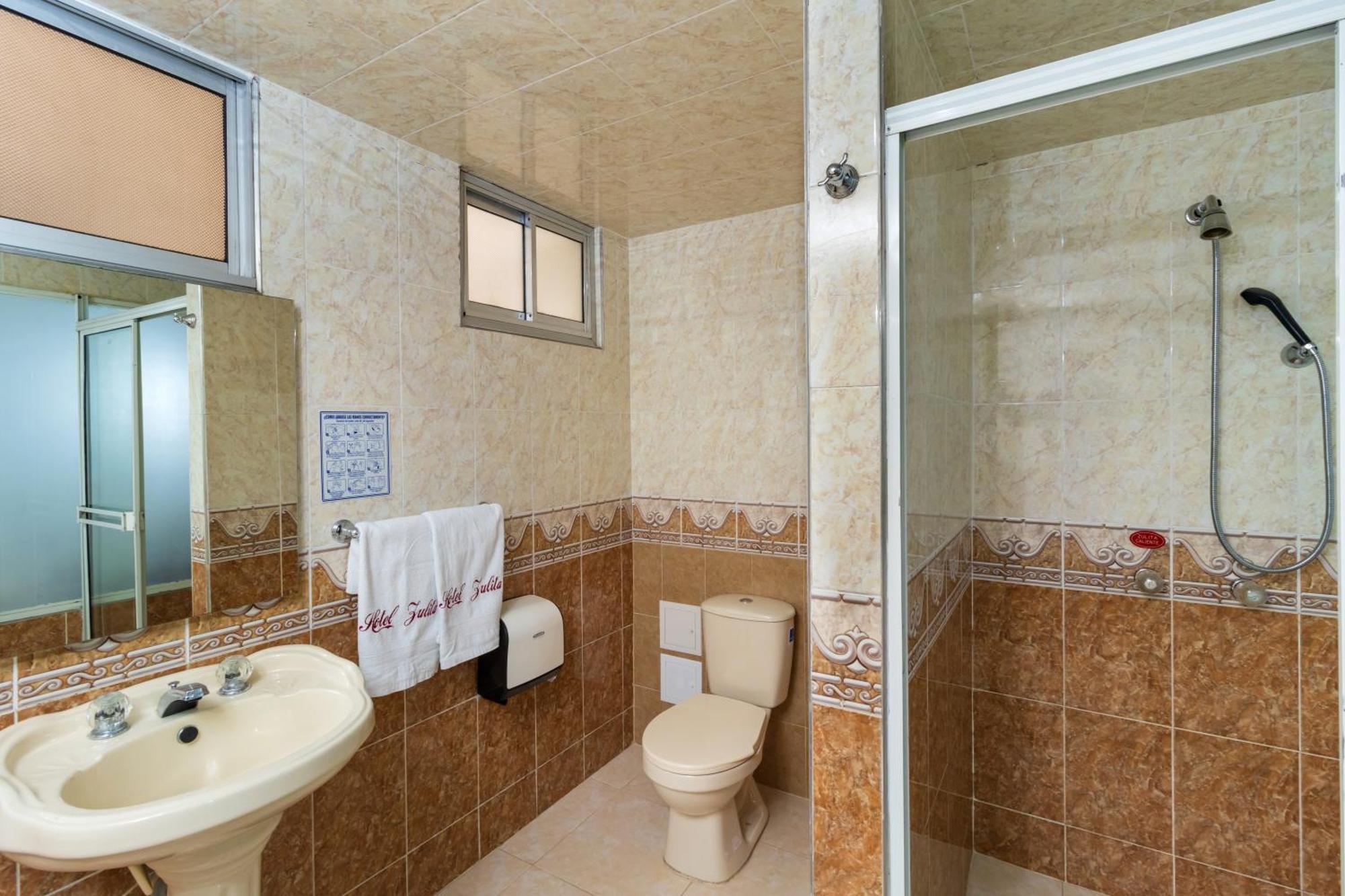 Hotel Zulita โบโกตา ภายนอก รูปภาพ