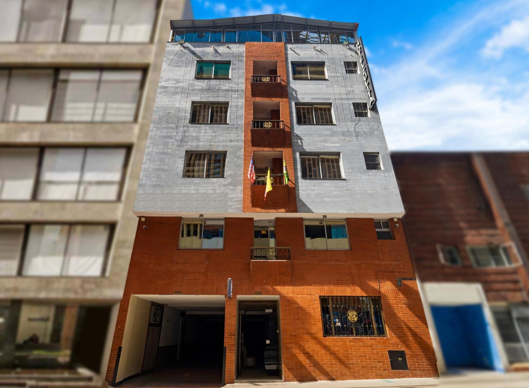 Hotel Zulita โบโกตา ภายนอก รูปภาพ